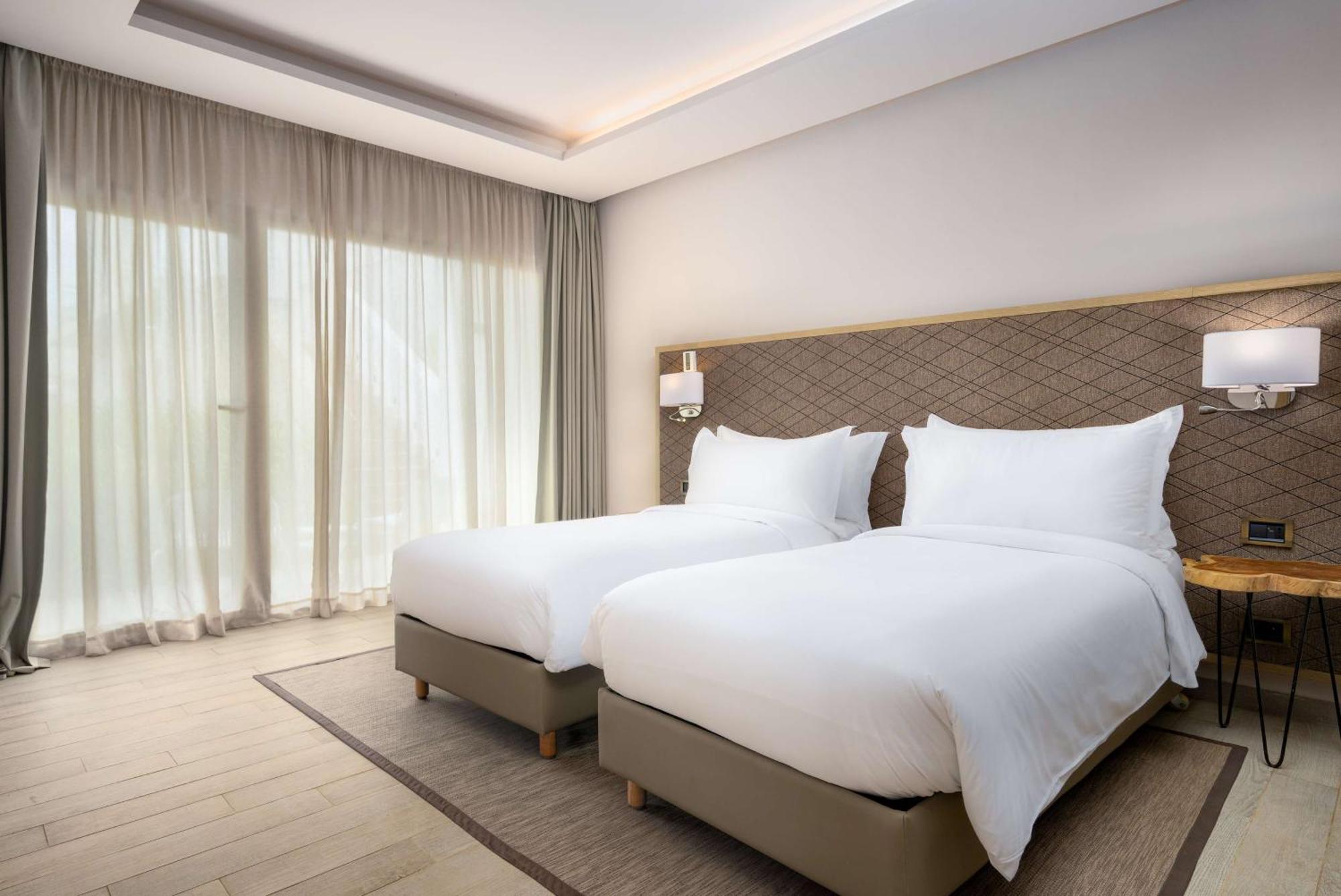 Radisson Blu Resort Al Hoceima Al Hoceïma Exterior foto Deluxe Room