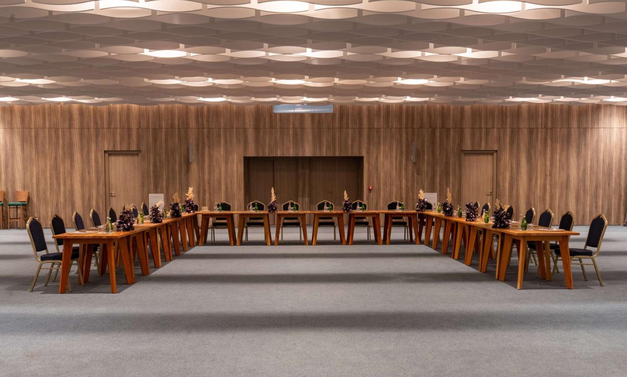 Radisson Blu Resort Al Hoceima Al Hoceïma Exterior foto The conference room of the Federal Council