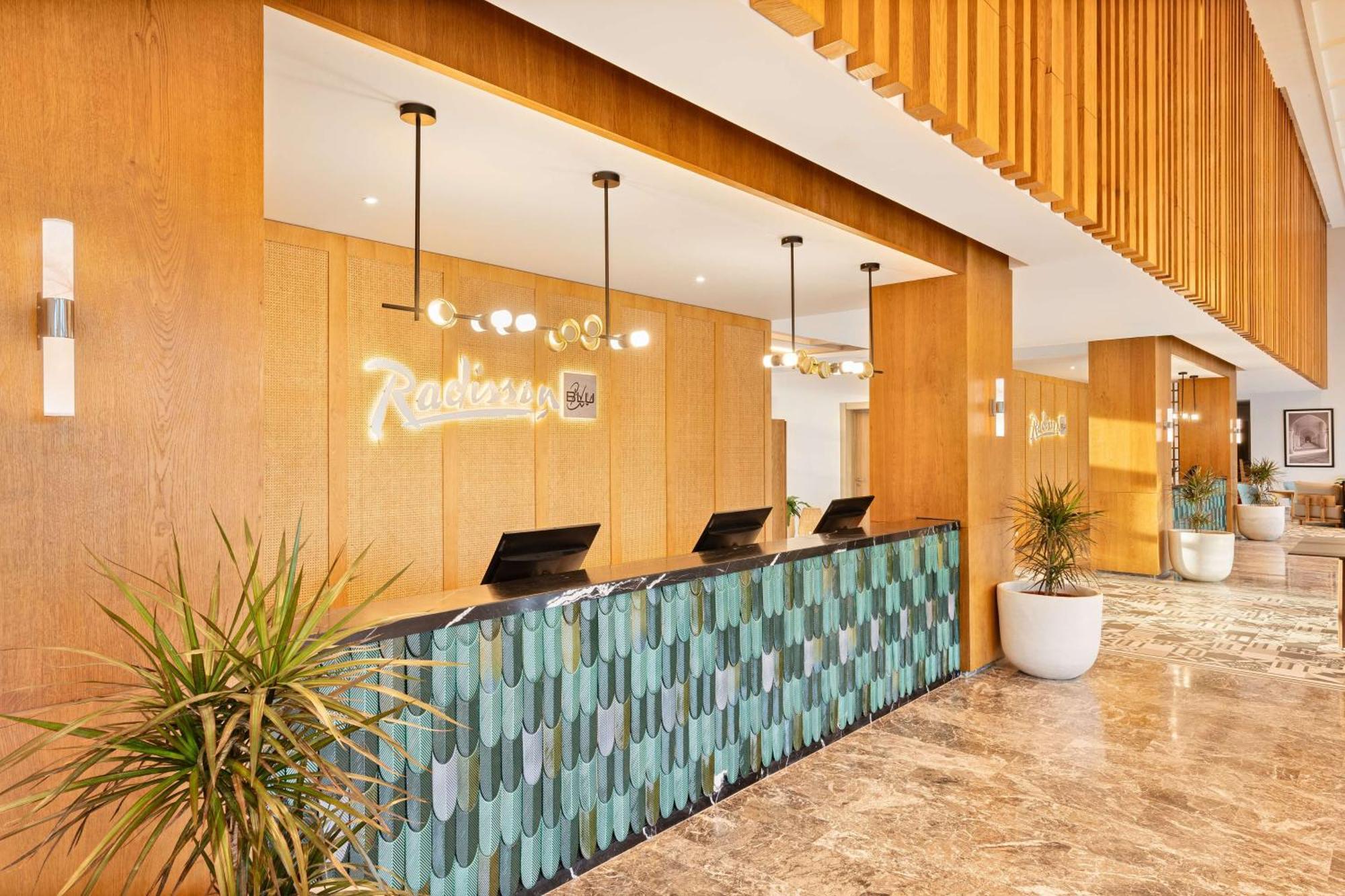Radisson Blu Resort Al Hoceima Al Hoceïma Exterior foto The lobby of the hotel